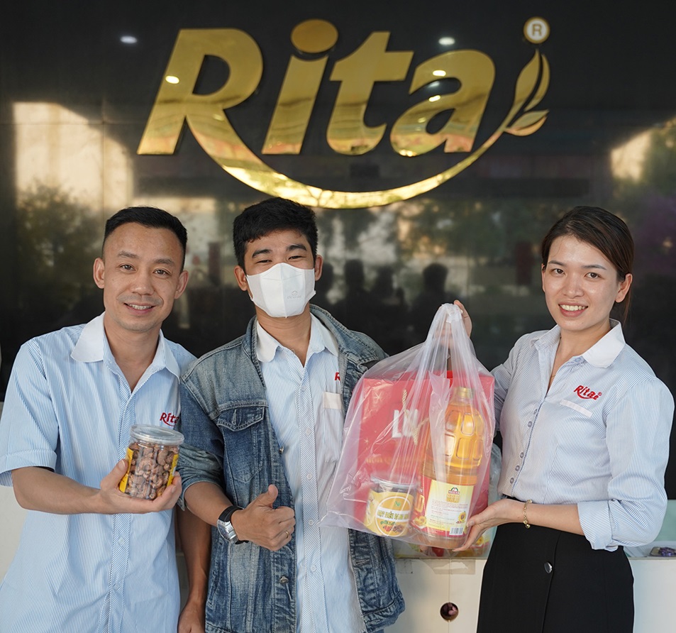 Rita company lunnar new year gifts